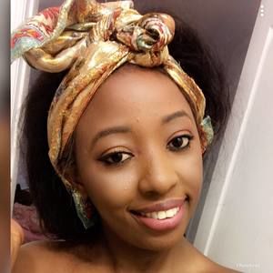 Meet your Posher, Aicha